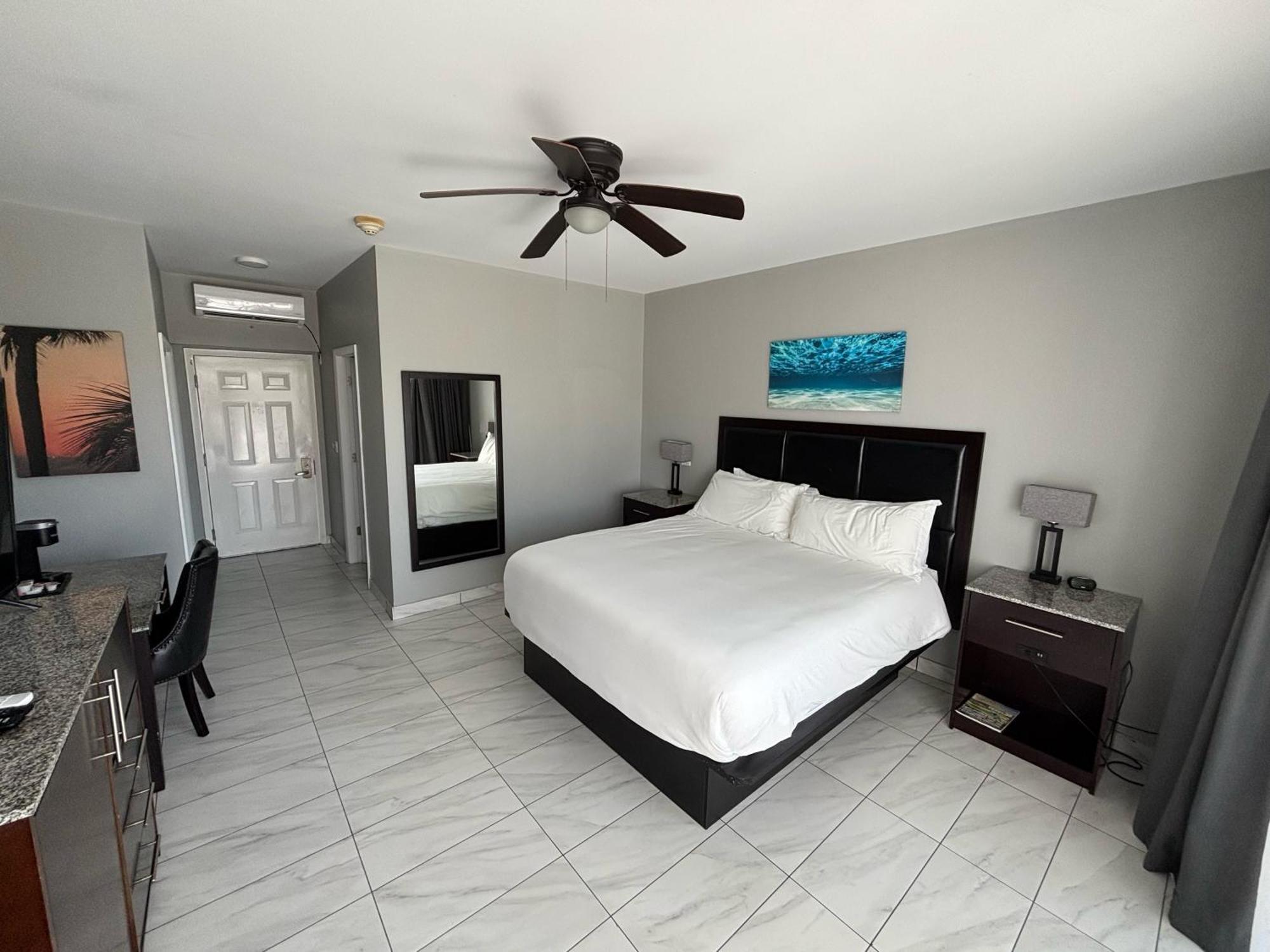 Grace Bay Suites Eksteriør billede