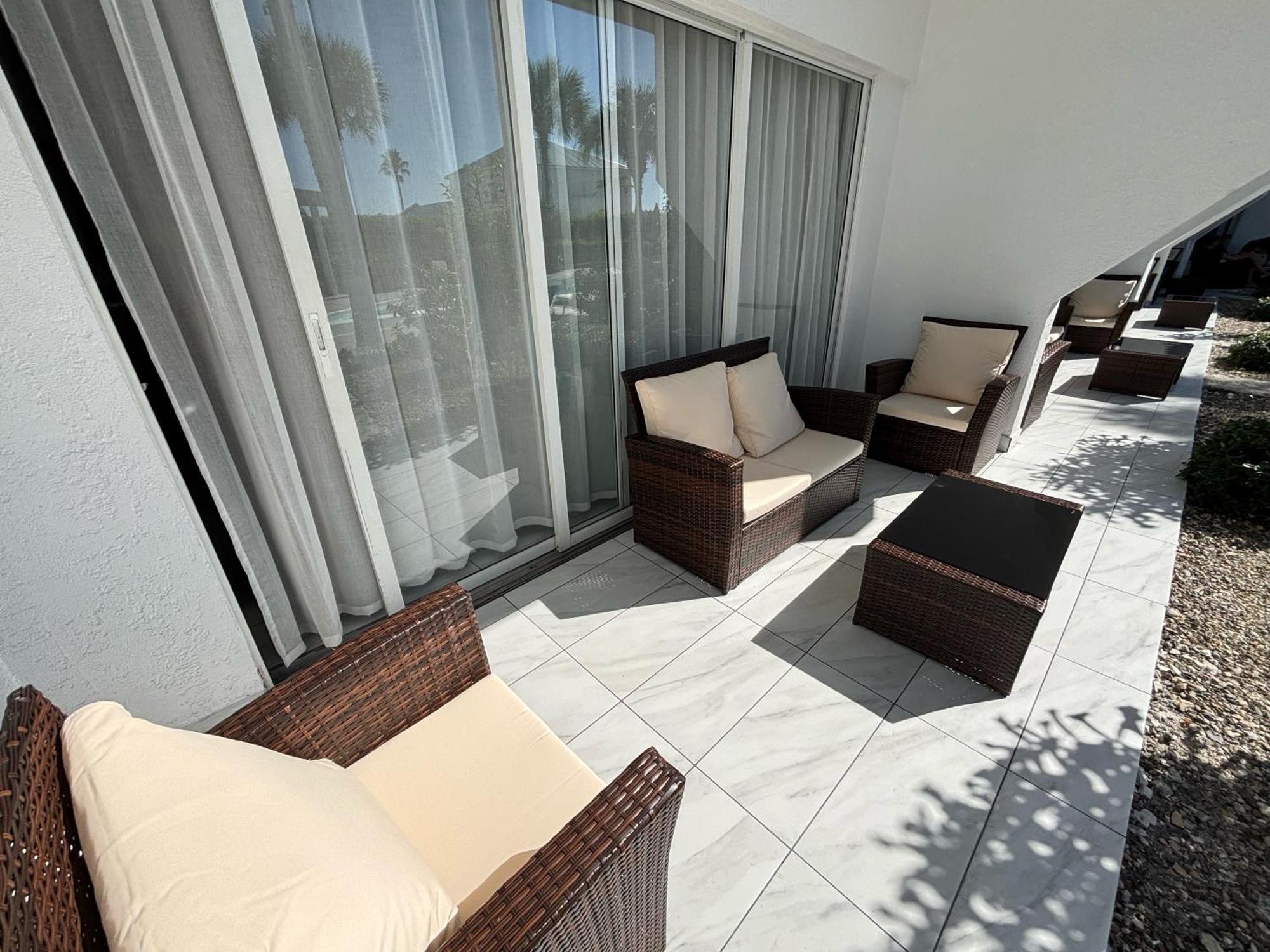 Grace Bay Suites Eksteriør billede