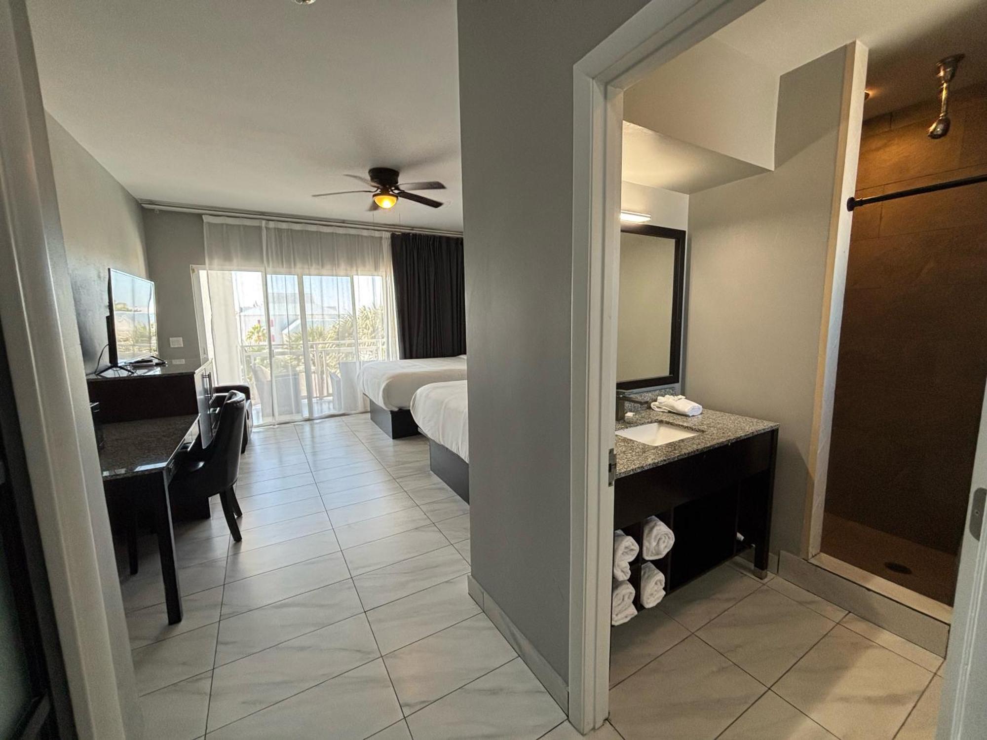 Grace Bay Suites Eksteriør billede